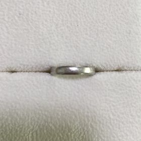 【AFFLUX(アフラックス)の口コミ】 ネットや店舗で指輪を見たのですが、最近は男女でデザインが違うものが多…