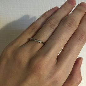 【俄(にわか)の口コミ】 指が二人ともどちらかといえば細いタイプだったことと、あまりゴツゴツし…