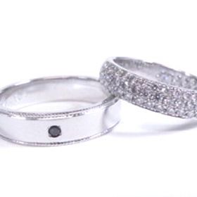 【アトリエ ルブエ 石の花】の口コミ ブランド名よりも石そのものの輝きを重視したいと思い、
それならばノーブ...