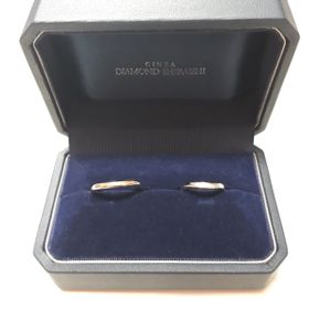 【銀座ダイヤモンドシライシの口コミ】 シンプルですが、少しウェーブがかかっていてシンプル過ぎず、ずっと着け…