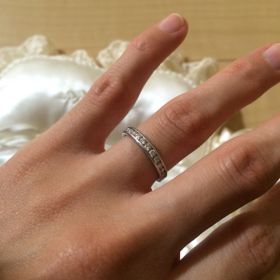 【ギンザタナカブライダル(GINZA TANAKA BRIDAL)の口コミ】 婚約指輪を買わない代わりに結婚指輪にはダイヤがついているものを希望し…