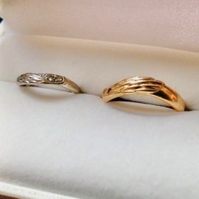 【ジュエリーアウラの口コミ】 夫と出会う前から、結婚するときは絶対に手作りかオーダーメイドの指輪と…