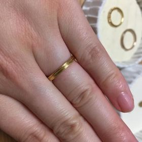 【agete(アガット)の口コミ】 特別な時はもちろんカジュアルにでも合わせやすい。シンプルなようで細か…