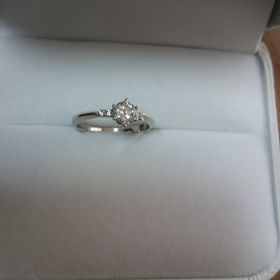 【ブライダルリング＆リフォームMIYAMOTO】の口コミ 主人の母の指輪をいただき、その指輪を持ってリメイクしてもらえるというこ...