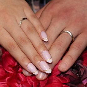 【Mariage ent(マリアージュエント)の口コミ】 V字のデザインがよく、普段つけていても派手すぎず、地味すぎずなものが希…