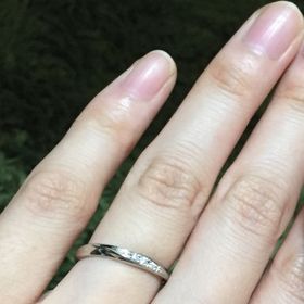 【ROYAL ASSCHER(ロイヤル・アッシャー)の口コミ】 ネットで下調べをしてから行ったのですが、デザイン性、価格帯、ダイヤモ…