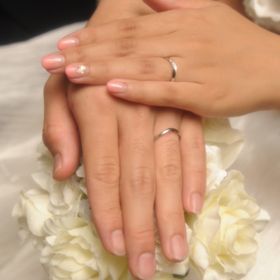 【アンジェリックフォセッテ(Angelique Fossette)の口コミ】 年を取っても付けていられる、シンプルなリングを探していました。
オーダ…