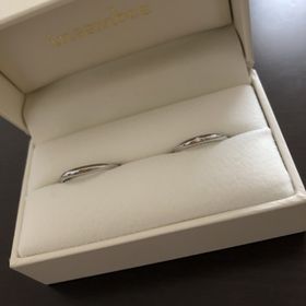 【insembre(インセンブレ)の口コミ】 シンプルなデザインの指輪を探していました。いろいろなブランドの指輪を…