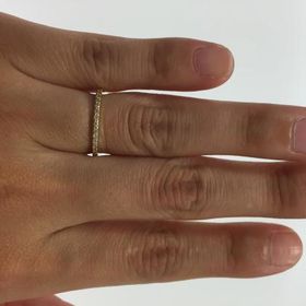 【agete(アガット)の口コミ】 婚約指輪は、ずっと普段使いができるエタニティタイプの指輪が欲しく、な…