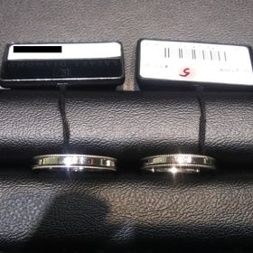 【ラザール ダイヤモンド(LAZARE DIAMOND)の口コミ】 ミルが1周入っていて、シンプルながらクラシカルな印象を受ける指輪です。…