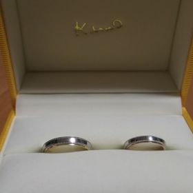 【ケイウノ ブライダル(K.UNO BRIDAL)の口コミ】 プラチナとPG・YGのコンビネーションが珍しく、指輪の幅もしっかりあった…
