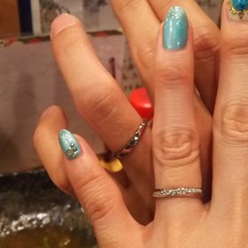 【俄(にわか)の口コミ】 婚約指輪を貰わなかったので、結婚指輪はシンプルかつ石の入っているもの…