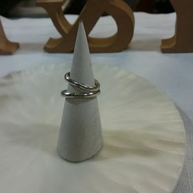 【renri(レンリ)の口コミ】 シンプルで、曲線が美しいデザインの指輪が欲しかったので、既製品ではな…