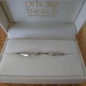 【PRIVATE BEACH(プライベートビーチ)の口コミ】 指輪のカットとハワイアンジュエリー特有のデザインの２つのバランスが良…