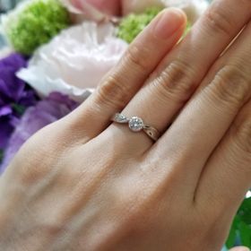 【宝寿堂(ほうじゅどう)の口コミ】 婚約指輪として販売されていましたが、私は結婚指輪で一粒ダイヤモンドの…