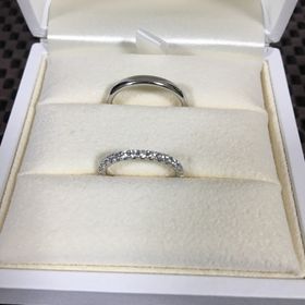 【TASAKI(タサキ)の口コミ】 ダイヤモンドが非常に綺麗でした。
つめの形もクラウンのようで、緻密なデ…
