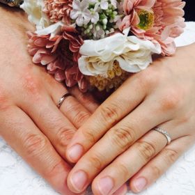 【ラザール ダイヤモンド(LAZARE DIAMOND)の口コミ】 デザイン、価格、接客対応が良かった。デザインは曲線でフィット感があり…