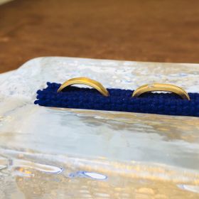 【mina.jewelry(ミナジュエリー)の口コミ】 新婦がフェイスブックで偶然発見し、ここがいいなぁと思っておりました。
…