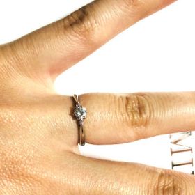 【MILK&Strawberry(ミルクアンドストロベリー)の口コミ】 一見シンプルですが、ラインのウェーブが凝っていると思いますし全体的に…