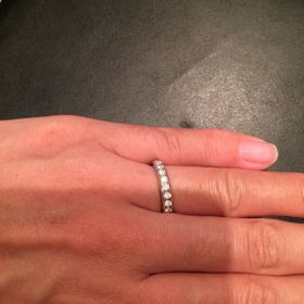 【ティファニー(Tiffany & Co.)の口コミ】 プラチナリングだけではなく、ダイヤが入ったフルリングを購入しました。…
