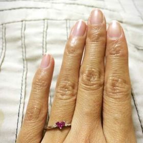 【STAR JEWELRY(スタージュエリー)の口コミ】 婚約を急いだ経緯もあり、各ブランドが婚約指輪として販売しているものか…