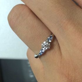 【LUCIE(ルシエ)の口コミ】 既存のリングをベースに多少アレンジを加えることが出来たので、個性的な…