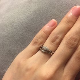 【アイプリモ(I-PRIMO)の口コミ】 アイプリモも婚約指輪を頂いたので、結婚指輪もこちらのブランドで購入す…