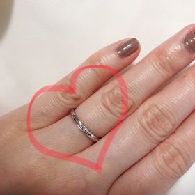 【アイプリモ(I-PRIMO)の口コミ】 直感で選んだ指輪に決めました。太すぎず細すぎず、派手すぎず地味すぎず&…