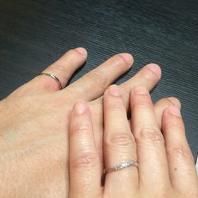 【HOSHI no SUNA 星の砂(ほしのすな)の口コミ】 シンプルだけど、緩やかなカーブが指先を綺麗に見せてくれ、またメレダイ…