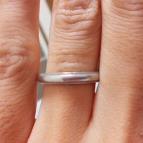 【ティファニー(Tiffany & Co.)の口コミ】 シンプルで年を重ねてもずっとつけていられるデザインでありながら、ただ…