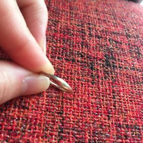 【Jupiter BLANTELIE(ジュピターブラントリエ)の口コミ】 華奢なデザインと、ゴールドとロゼの中間のような色がとても好みでした。…