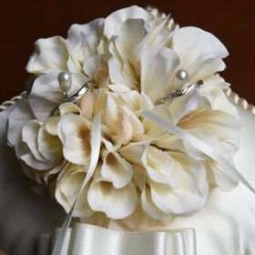 【杢目金屋(もくめがねや)の口コミ】 木目金と言う伝統の技法で、自分たちオリジナルのデザインを作れるところ…