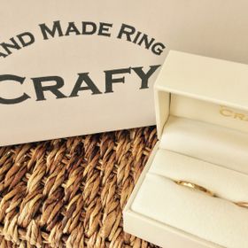 【CRAFY(クラフィ)の口コミ】 挙式に向けて、早めに指輪を準備しておこうと色々な店舗を調べておりまし…