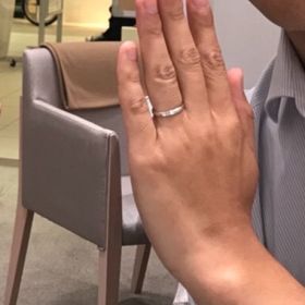 【アイプリモ(I-PRIMO)の口コミ】 指が太いので存在感のあるシンプルなシルバーの指輪を選びました。鍛造品…