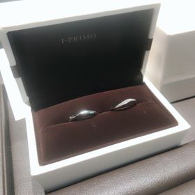 【アイプリモ(I-PRIMO)の口コミ】 リングに動きがあるデザインで、ペアで並べるとハートが出来上がります。…