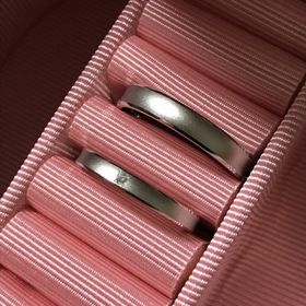 【Ptau(ピトー)の口コミ】 指輪に入れられるダイヤの数と大きさを決められ、自分の指のあったデザイ…