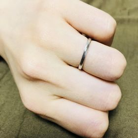 【アイプリモ(I-PRIMO)の口コミ】 シンプルで細みの男女同じデザインの物を買いたかったので、ネットを調べ…