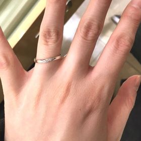 【Mariage ent(マリアージュエント)の口コミ】 シンプルなデザインであり、値段も手頃なのが決め手です。飽きのこないす…