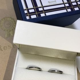 【RosettE(ロゼット)の口コミ】 普段付けていても傷みが気にならないように、石の付いていないシンプルな…