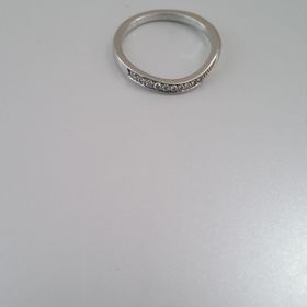 【4℃ BRIDAL(ヨンドシーブライダル)の口コミ】 同じようなデザインの指輪が、4℃にも他のブランドにもいくつかありました…