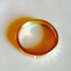 【ヒーミー(himie)の口コミ】 作り手のあたたかさを感じるリングです。使えば使うほどなじみが出てきて…