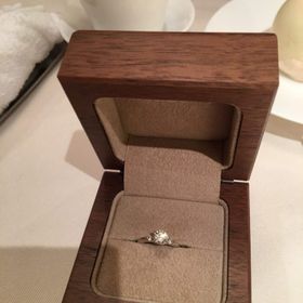 【入倉康ジュエリー工房の口コミ】 セミオーダーがメインのブランドですが、私は普段アクセサリーを着ける習…