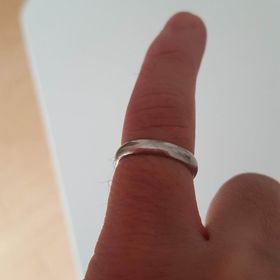 【Ponte Vecchio(ポンテヴェキオ)の口コミ】 高級感があるのに、お手頃な点ですね。輝きも安っぽくないし、デザインも…