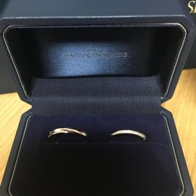 【銀座ダイヤモンドシライシの口コミ】 私は太い指がコンプレックスで、普段はアクセサリー指輪を買うとき14号な…