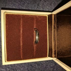 【JEWELRY  KAMATA(ジュエリーかまた)の口コミ】 ザ！シンプルでいきたいと思っていたので、すぐ決まりました。指輪の幅を…