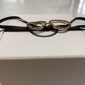 【Galopine & Galopin(ガロピーネガロパン)の口コミ】 ダイヤがたくさんついているピンクゴールドのリングを探していました。指…