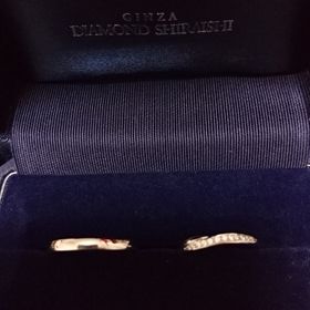 【銀座ダイヤモンドシライシの口コミ】 Instagramなどで指輪の写真を見ていてシンプルなのもいいなぁと思っていま…