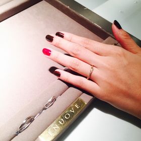 【ENUOVE(イノーヴェ)の口コミ】 一般的に結婚指輪はシルバーのイメージが多いけれど、この指輪はピンクゴ…