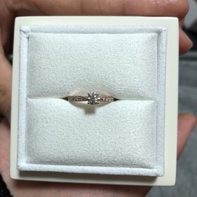 【LUCIE(ルシエ)の口コミ】 デザインが華やかなのに落ち着いてる感じが今付けていても歳をとった時も…