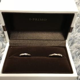【アイプリモ(I-PRIMO)の口コミ】 婚約指輪とセットでつけたときに違和感のないものを探していました。
最初…